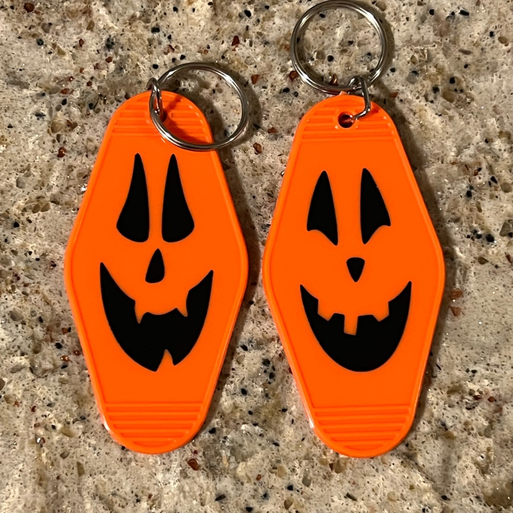 (Set of 2) Halloween Jack O'Lantern Handmade Motel Key Keychain